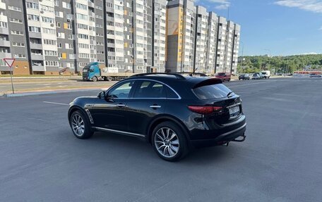 Infiniti QX70, 2015 год, 2 050 000 рублей, 6 фотография