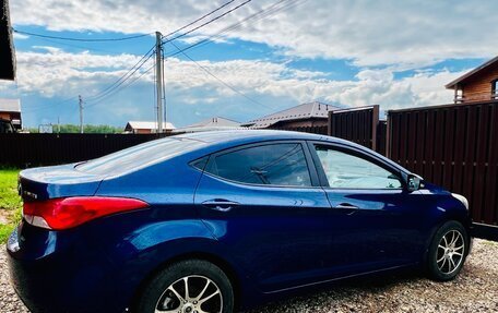 Hyundai Elantra V, 2012 год, 950 000 рублей, 3 фотография