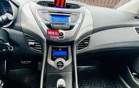 Hyundai Elantra V, 2012 год, 950 000 рублей, 9 фотография