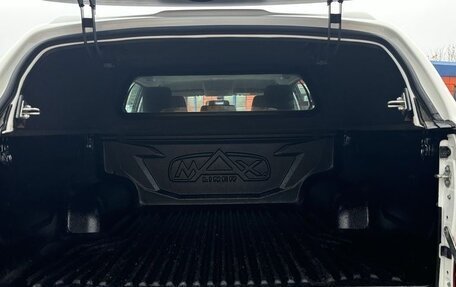 Toyota Hilux VIII, 2020 год, 2 810 000 рублей, 6 фотография