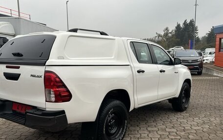 Toyota Hilux VIII, 2020 год, 2 810 000 рублей, 4 фотография