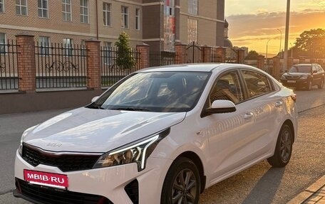 KIA Rio IV, 2022 год, 1 895 000 рублей, 2 фотография