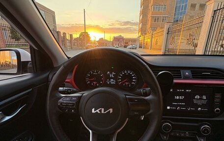 KIA Rio IV, 2022 год, 1 895 000 рублей, 12 фотография