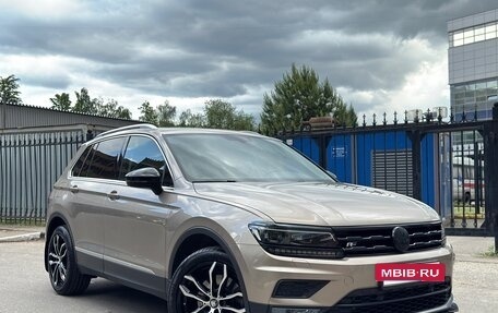 Volkswagen Tiguan II, 2017 год, 2 650 000 рублей, 2 фотография