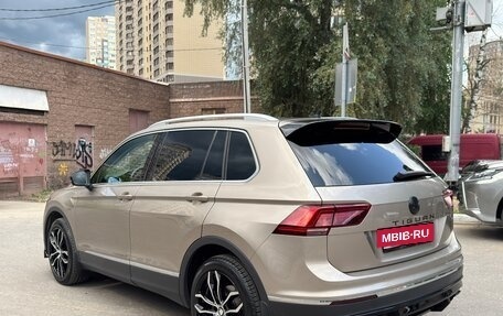 Volkswagen Tiguan II, 2017 год, 2 650 000 рублей, 3 фотография