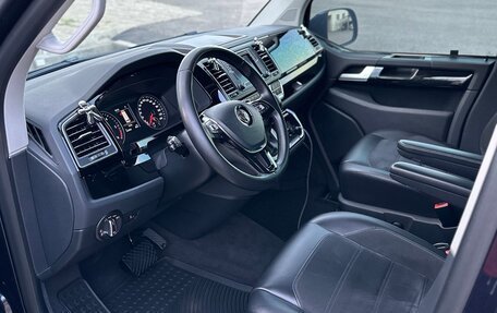 Volkswagen Multivan T6 рестайлинг, 2018 год, 5 200 000 рублей, 11 фотография