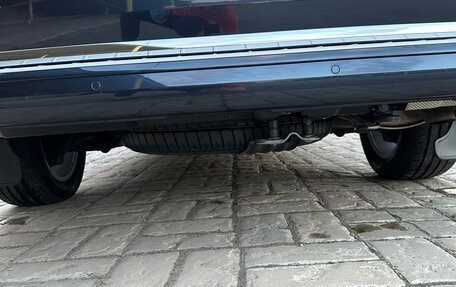 Volkswagen Multivan T6 рестайлинг, 2018 год, 5 200 000 рублей, 28 фотография