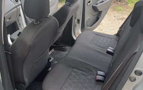 Renault Sandero II рестайлинг, 2019 год, 1 200 000 рублей, 10 фотография
