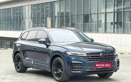 Volkswagen Touareg III, 2022 год, 3 900 200 рублей, 4 фотография
