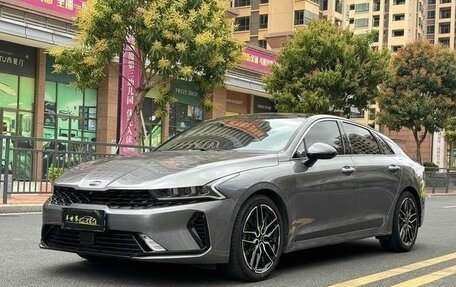 KIA K5, 2021 год, 1 870 443 рублей, 2 фотография