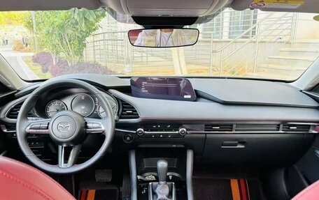 Mazda 3, 2024 год, 2 000 100 рублей, 10 фотография