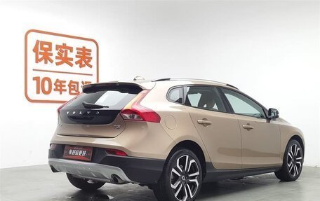 Volvo V40 II рестайлинг, 2017 год, 1 533 000 рублей, 3 фотография