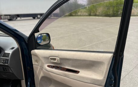 Toyota Ipsum II, 1999 год, 650 000 рублей, 8 фотография