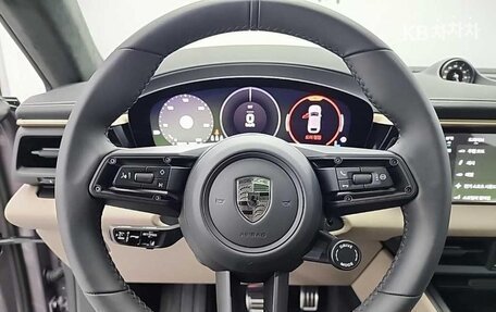 Porsche Macan, 2024 год, 14 828 000 рублей, 8 фотография
