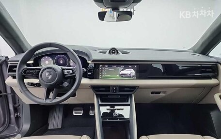 Porsche Macan, 2024 год, 14 828 000 рублей, 7 фотография