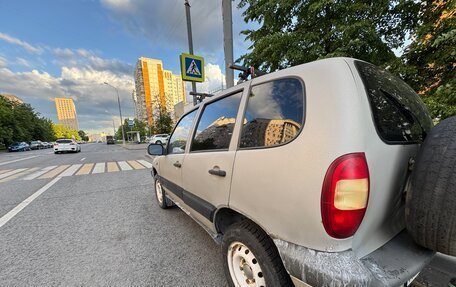 Chevrolet Niva I рестайлинг, 2003 год, 280 000 рублей, 3 фотография