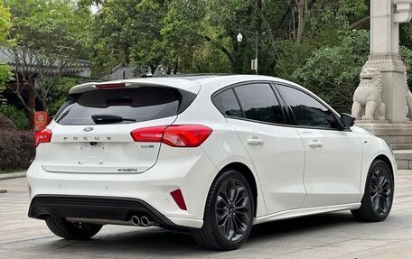 Ford Focus IV, 2022 год, 1 700 100 рублей, 10 фотография