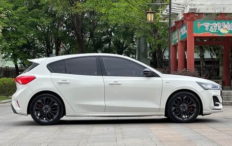 Ford Focus IV, 2022 год, 1 700 100 рублей, 6 фотография