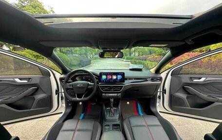 Ford Focus IV, 2022 год, 1 700 100 рублей, 13 фотография
