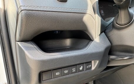 Toyota RAV4, 2020 год, 3 222 111 рублей, 7 фотография