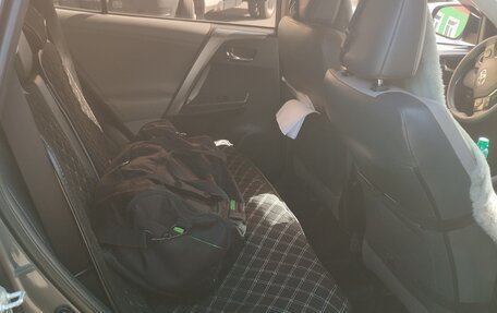 Toyota RAV4, 2013 год, 1 850 000 рублей, 11 фотография