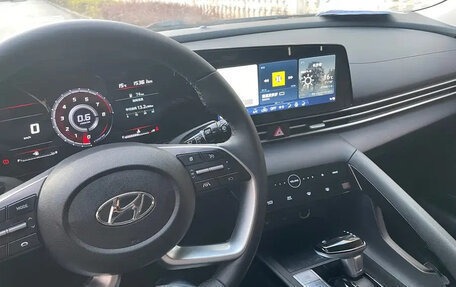 Hyundai Elantra, 2022 год, 1 150 000 рублей, 9 фотография