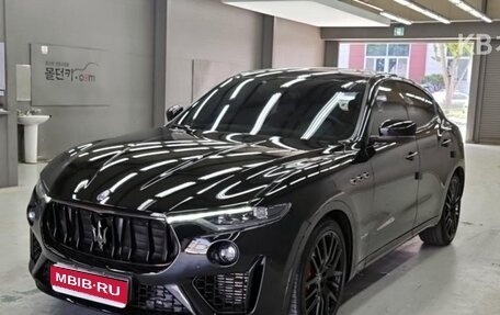 Maserati Levante I, 2021 год, 3 970 000 рублей, 1 фотография