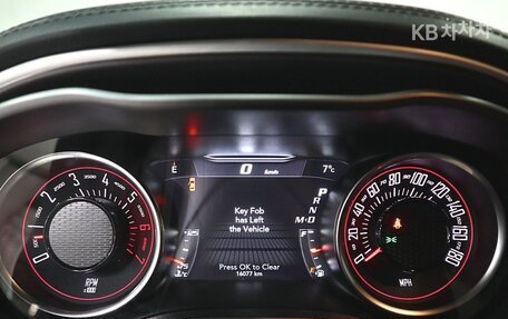 Dodge Challenger III рестайлинг 2, 2021 год, 13 725 000 рублей, 9 фотография