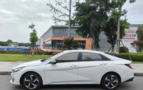 Hyundai Elantra, 2021 год, 1 150 000 рублей, 4 фотография