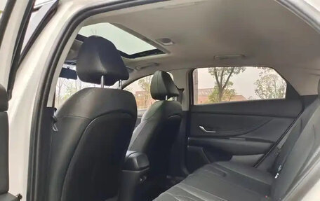 Hyundai Elantra, 2021 год, 1 150 000 рублей, 6 фотография