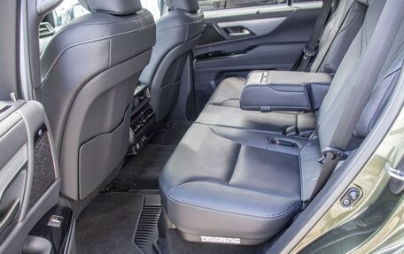 Lexus LX, 2024 год, 19 400 000 рублей, 17 фотография