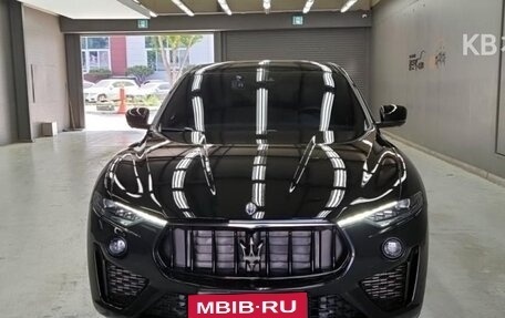 Maserati Levante I, 2021 год, 3 970 000 рублей, 2 фотография