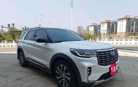 Ford Explorer VI, 2024 год, 4 945 000 рублей, 2 фотография