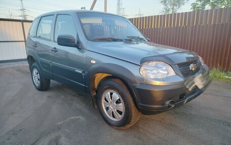 Chevrolet Niva I рестайлинг, 2004 год, 400 000 рублей, 9 фотография