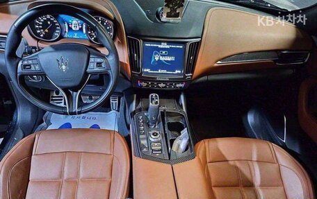 Maserati Levante I, 2021 год, 4 387 000 рублей, 8 фотография