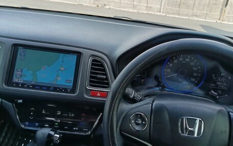 Honda Vezel, 2015 год, 1 365 000 рублей, 10 фотография