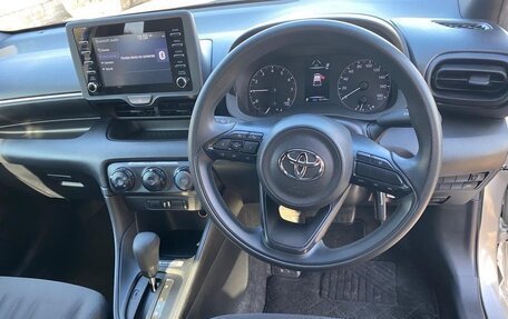 Toyota Yaris, 2020 год, 1 099 999 рублей, 6 фотография