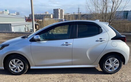 Toyota Yaris, 2020 год, 1 099 999 рублей, 8 фотография
