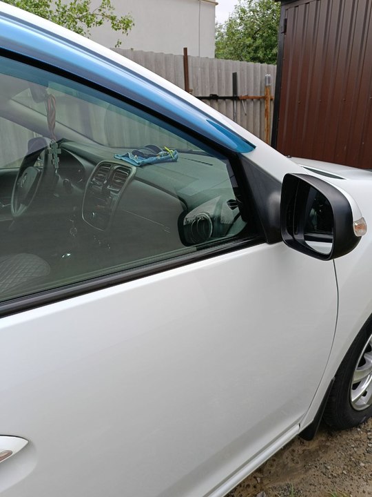 Renault Logan II, 2016 год, 920 000 рублей, 17 фотография