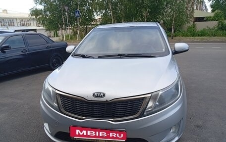 KIA Rio III рестайлинг, 2012 год, 1 000 000 рублей, 2 фотография