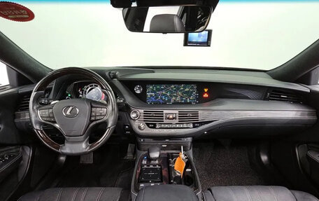 Lexus LS IV, 2020 год, 8 920 000 рублей, 7 фотография