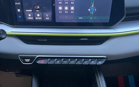 Geely Coolray I, 2022 год, 1 650 000 рублей, 19 фотография