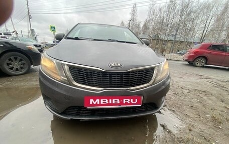KIA Rio III рестайлинг, 2013 год, 900 000 рублей, 2 фотография