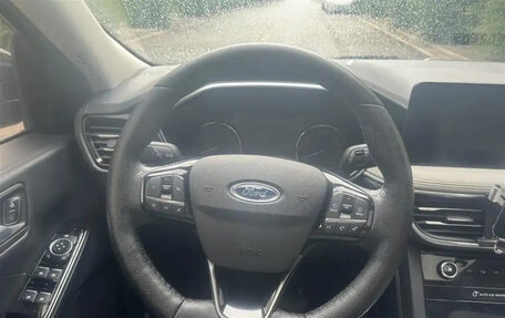 Ford Escape, 2020 год, 1 800 000 рублей, 4 фотография