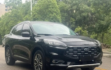 Ford Escape, 2020 год, 1 800 000 рублей, 3 фотография