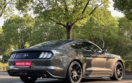 Ford Mustang VI рестайлинг, 2021 год, 2 800 000 рублей, 7 фотография