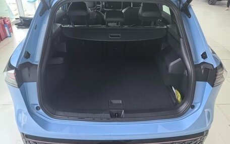 Volkswagen Tiguan, 2024 год, 3 571 000 рублей, 11 фотография