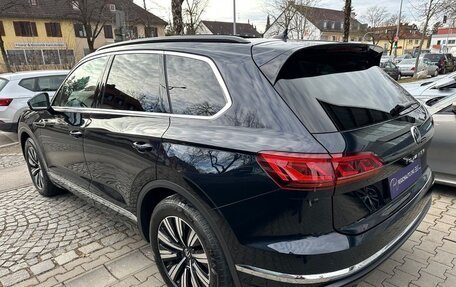 Volkswagen Touareg III, 2022 год, 5 750 000 рублей, 4 фотография