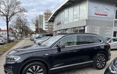 Volkswagen Touareg III, 2022 год, 5 750 000 рублей, 6 фотография