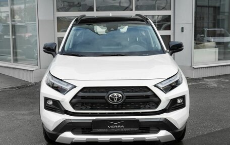 Toyota RAV4, 2024 год, 4 650 000 рублей, 2 фотография